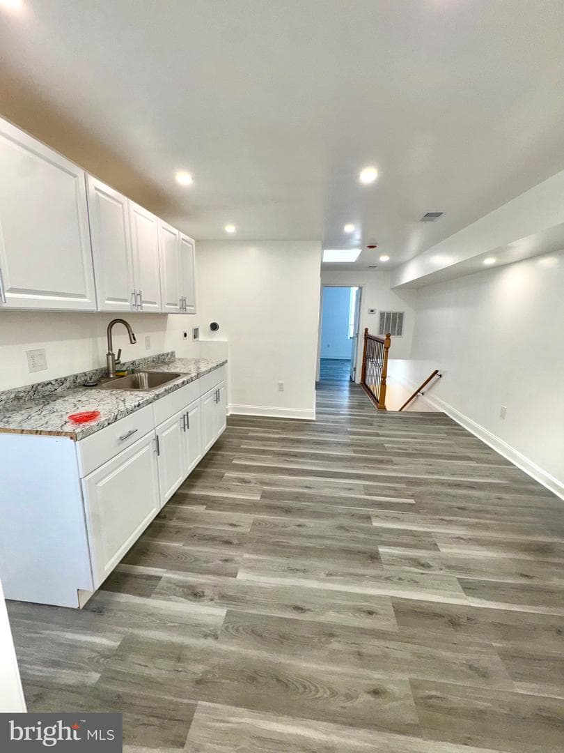 1729 N Bond Street photo 14