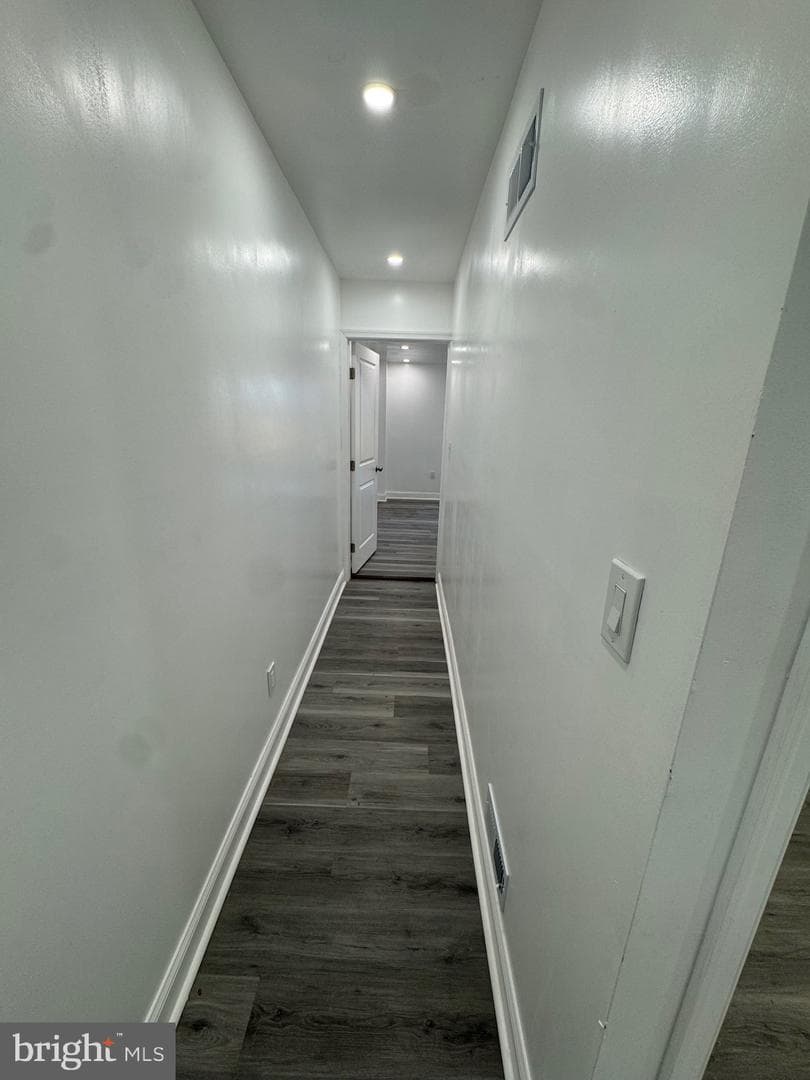 1729 N Bond Street photo 26