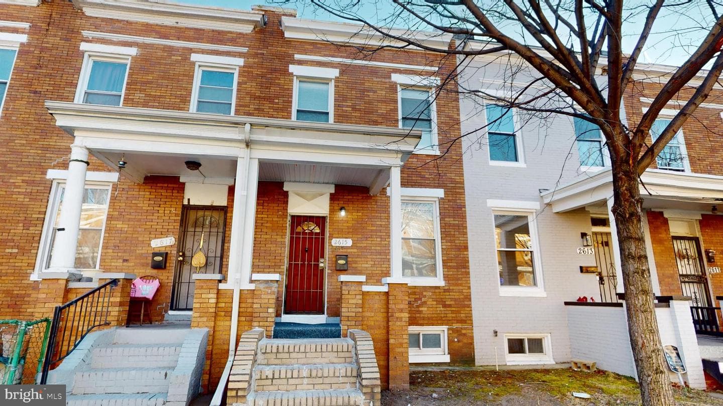 2615 E Chase Street photo 1