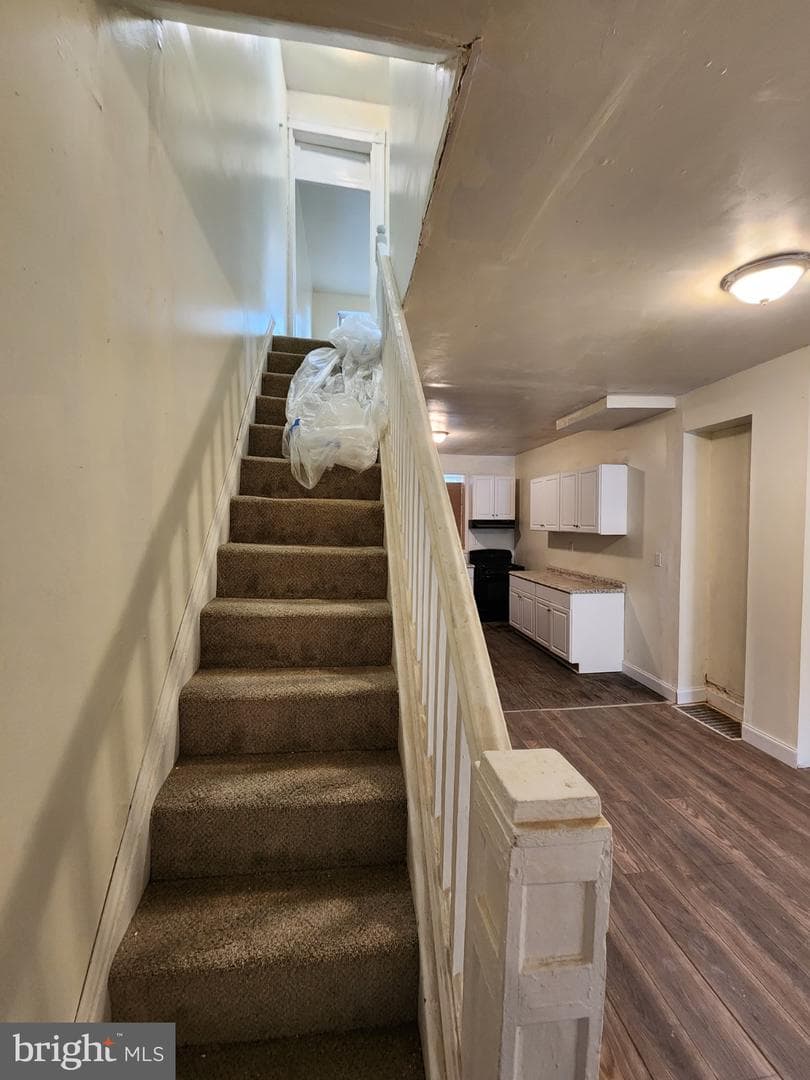 39 N Gorman Avenue photo 8