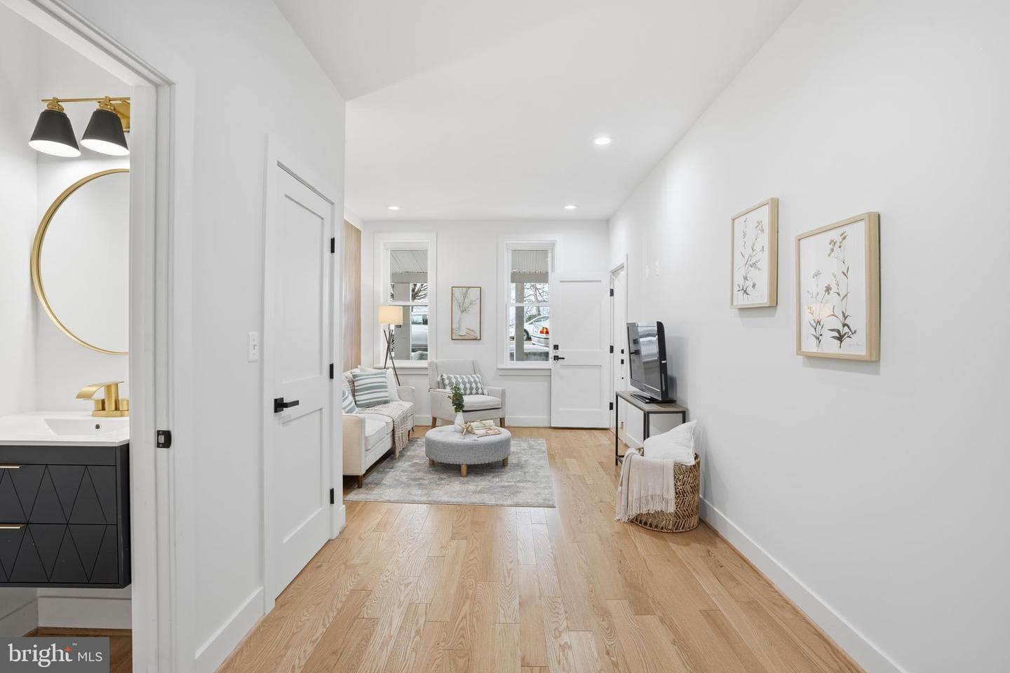 3921 Roland Avenue photo 6