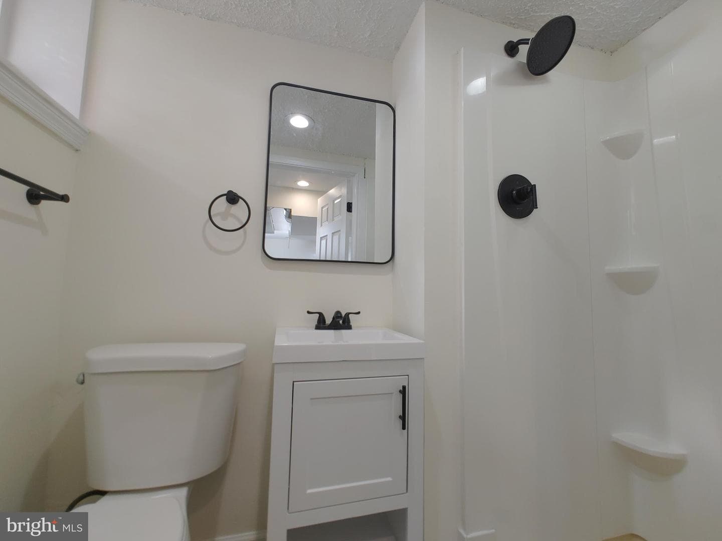 1525 Medford Road photo 39