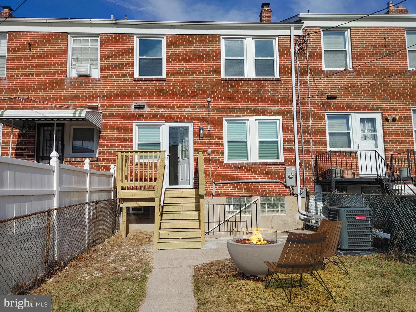 1525 Medford Road photo 4