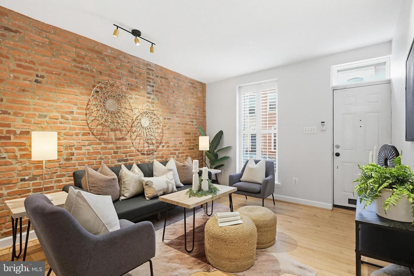 22 N Streeper Street photo 8