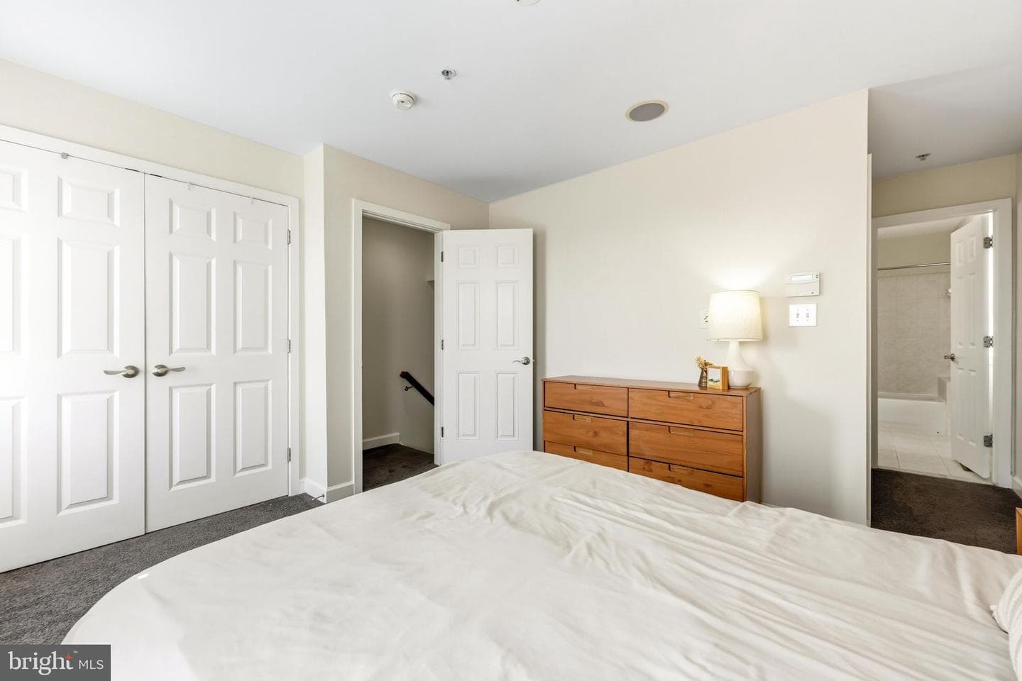 126 N Duncan Street photo 16
