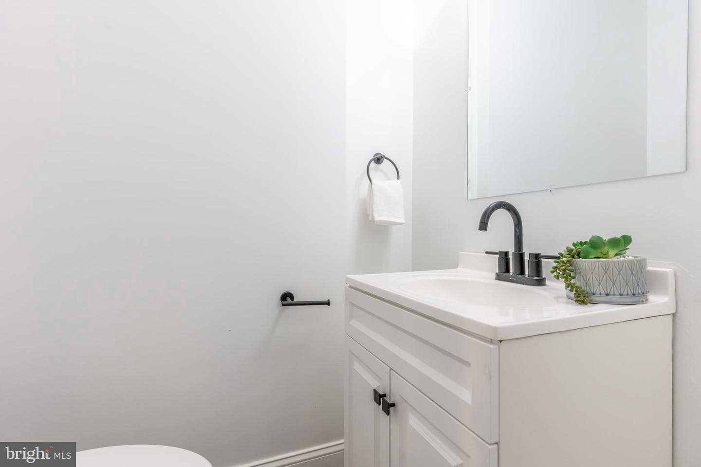 3651 Cottage Avenue photo 6