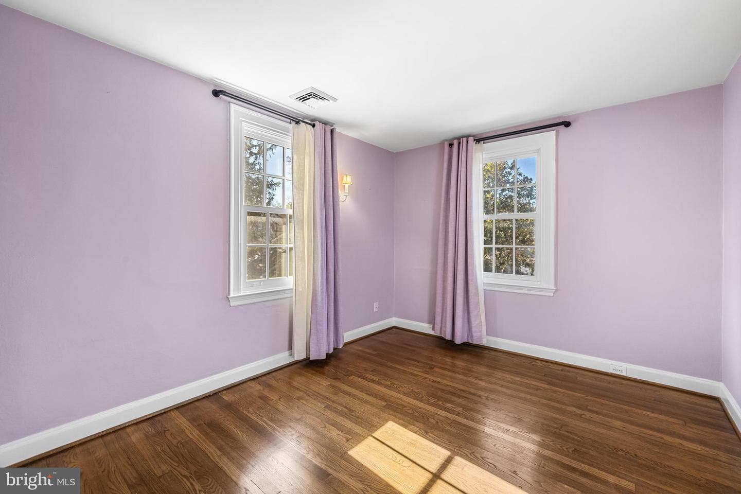 307 E Highfield Rd photo 39