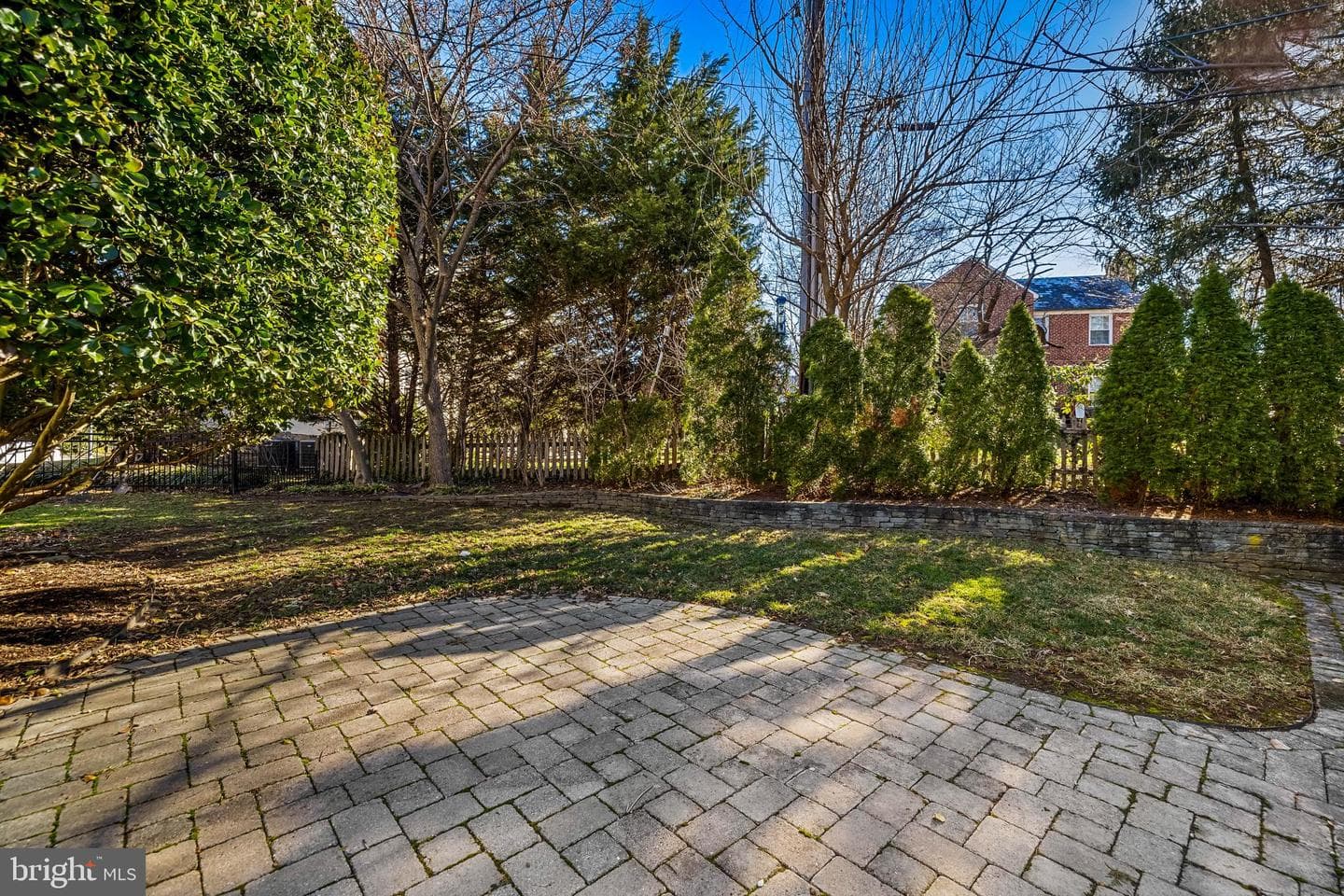 307 E Highfield Rd photo 56