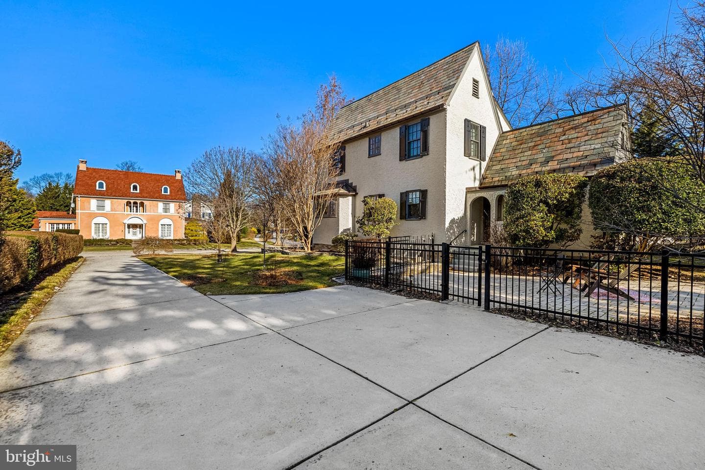307 E Highfield Rd photo 58