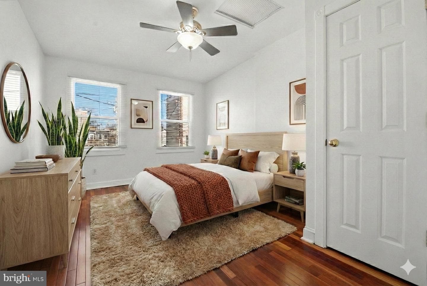 2510 Fleet Street photo 25