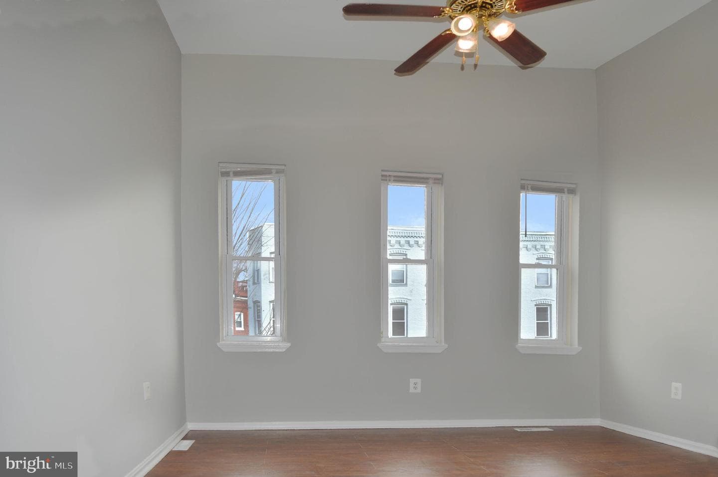 1145 W Cross Street photo 11