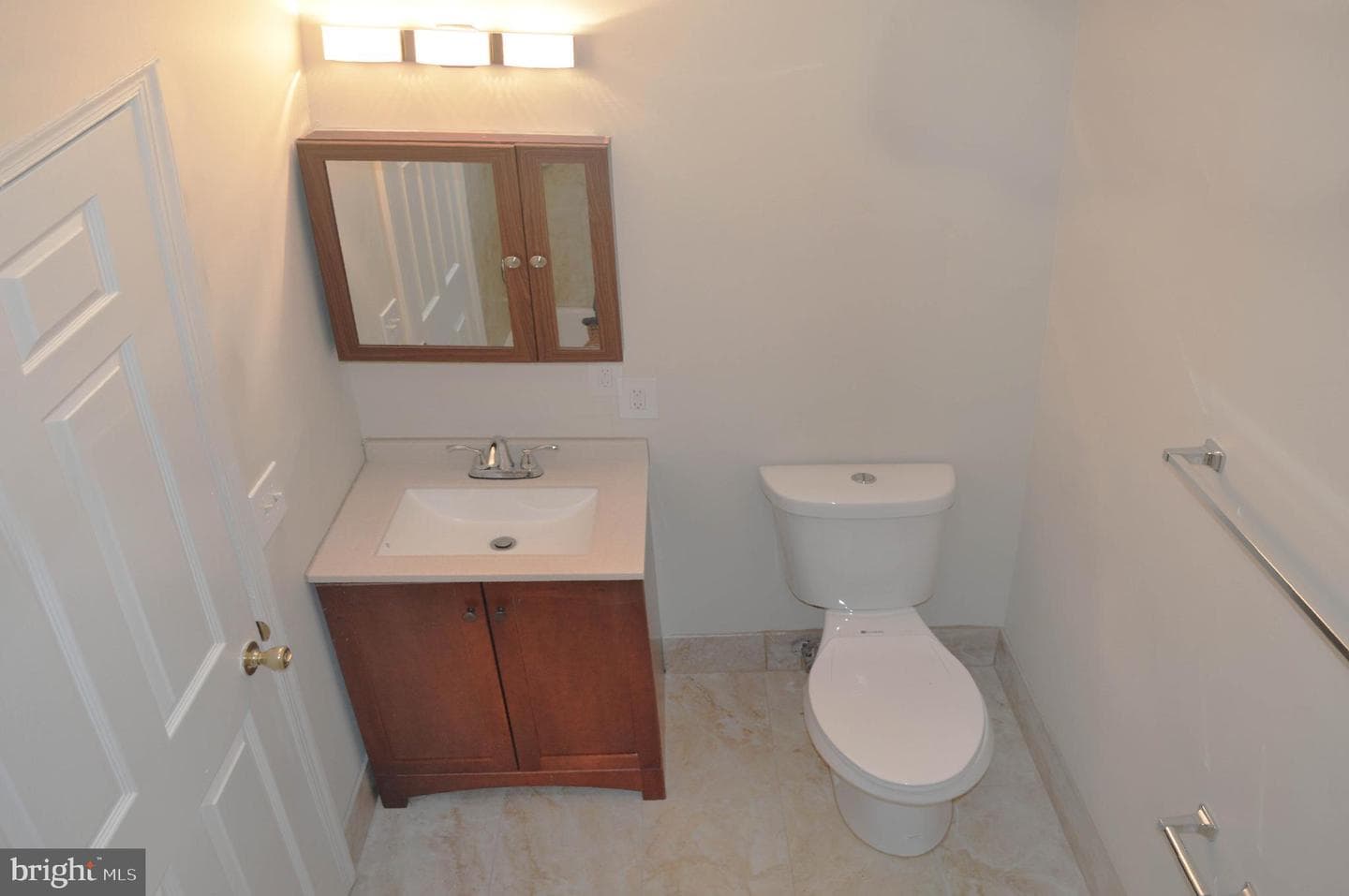 1145 W Cross Street photo 13