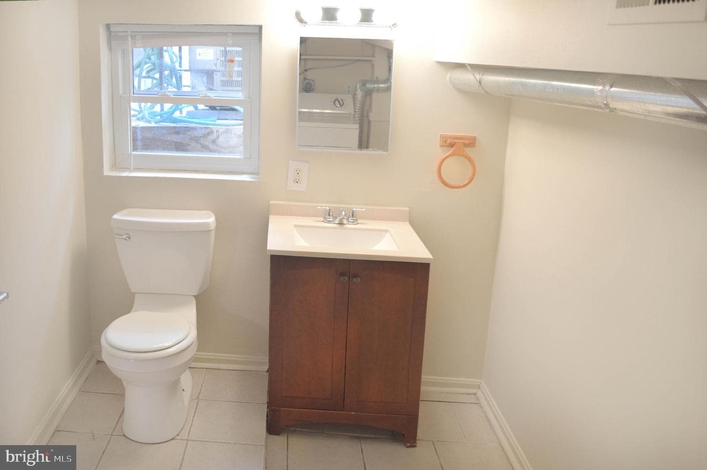 1145 W Cross Street photo 22