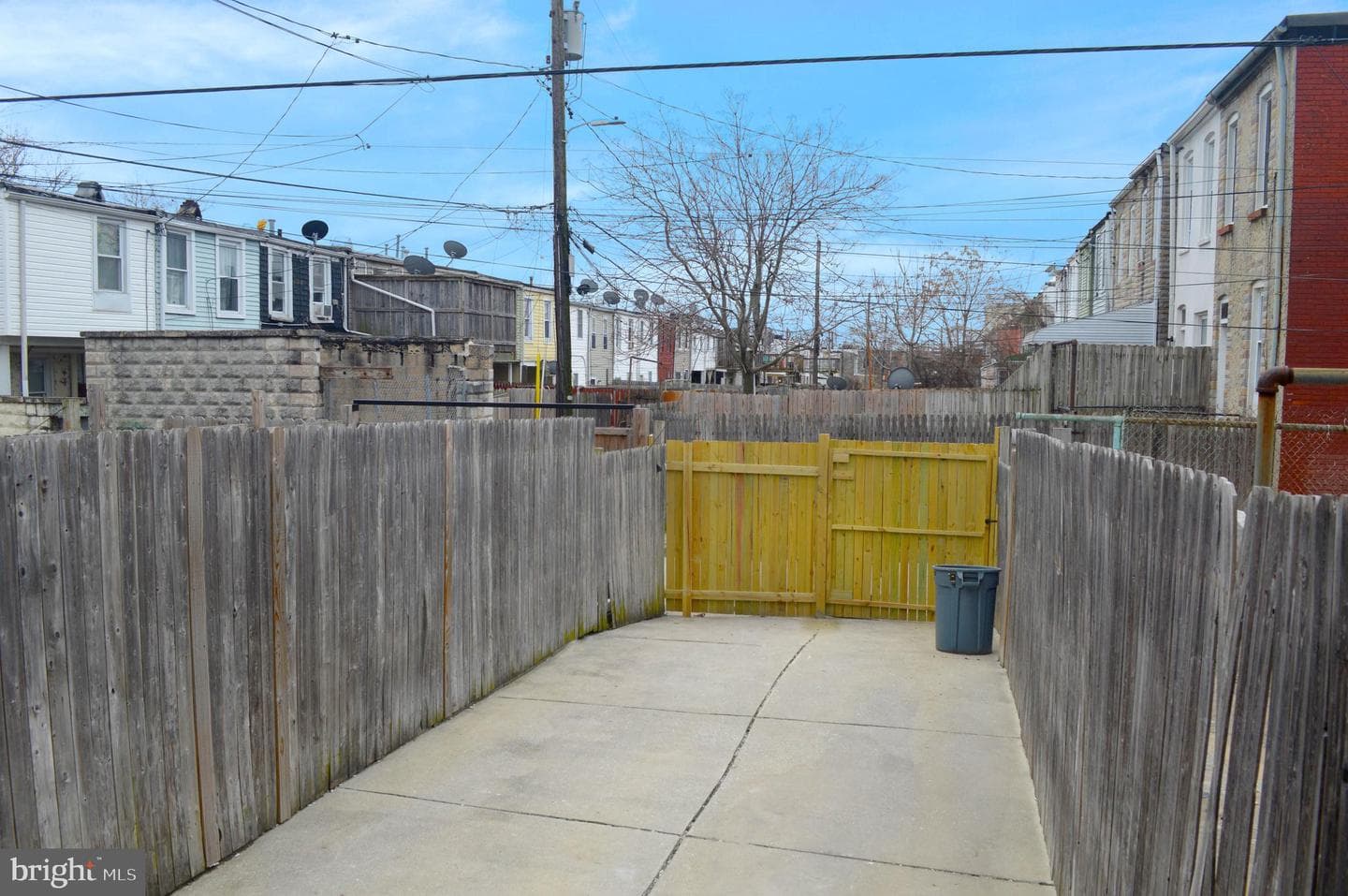 1145 W Cross Street photo 26
