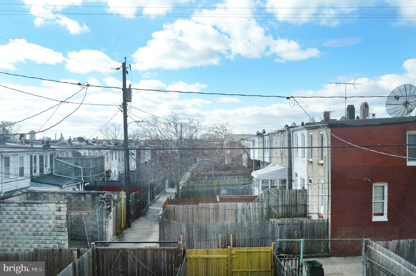 1145 W Cross Street photo 27