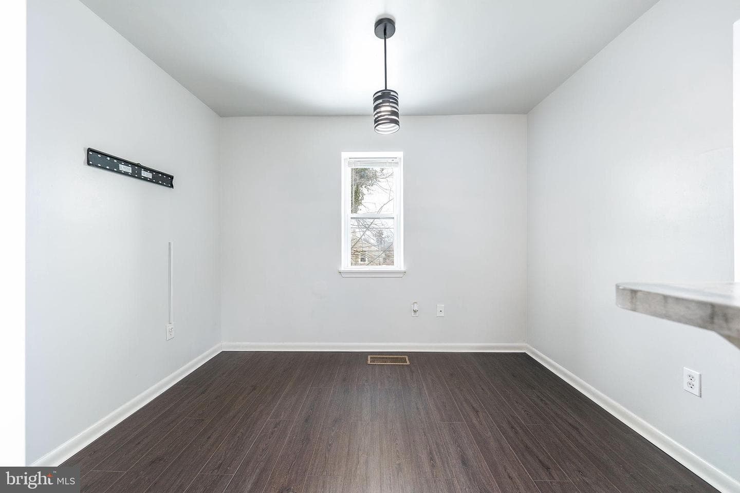 916 Jack Street photo 10