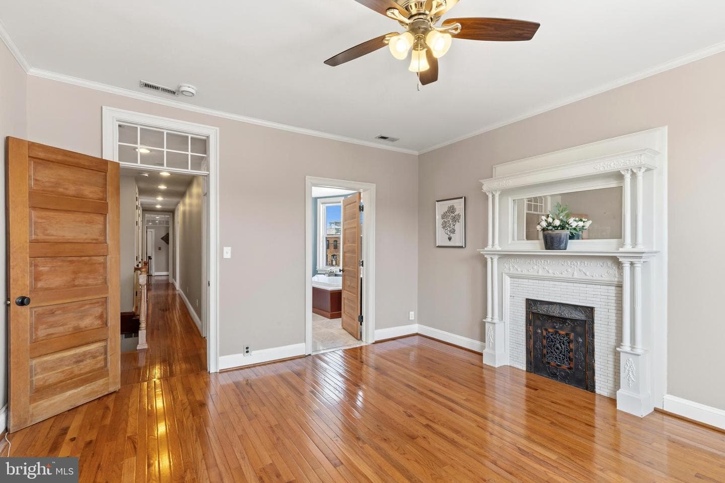 700 S Ellwood Avenue photo 15