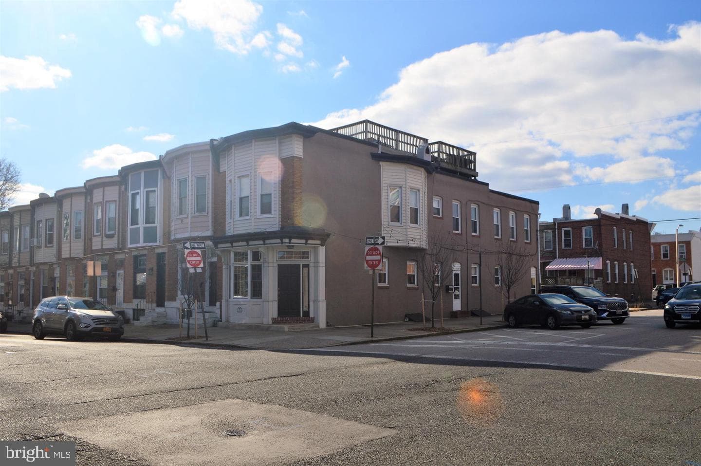 700 S Ellwood Avenue photo 2