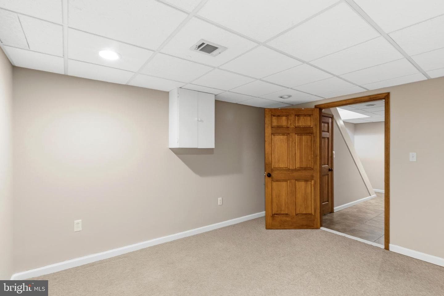 700 S Ellwood Avenue photo 34
