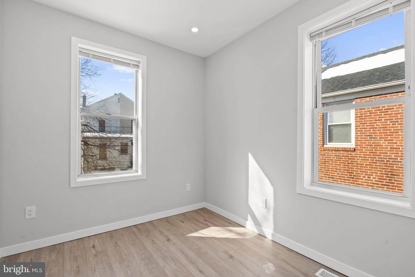 4009 Belwood Avenue photo 53