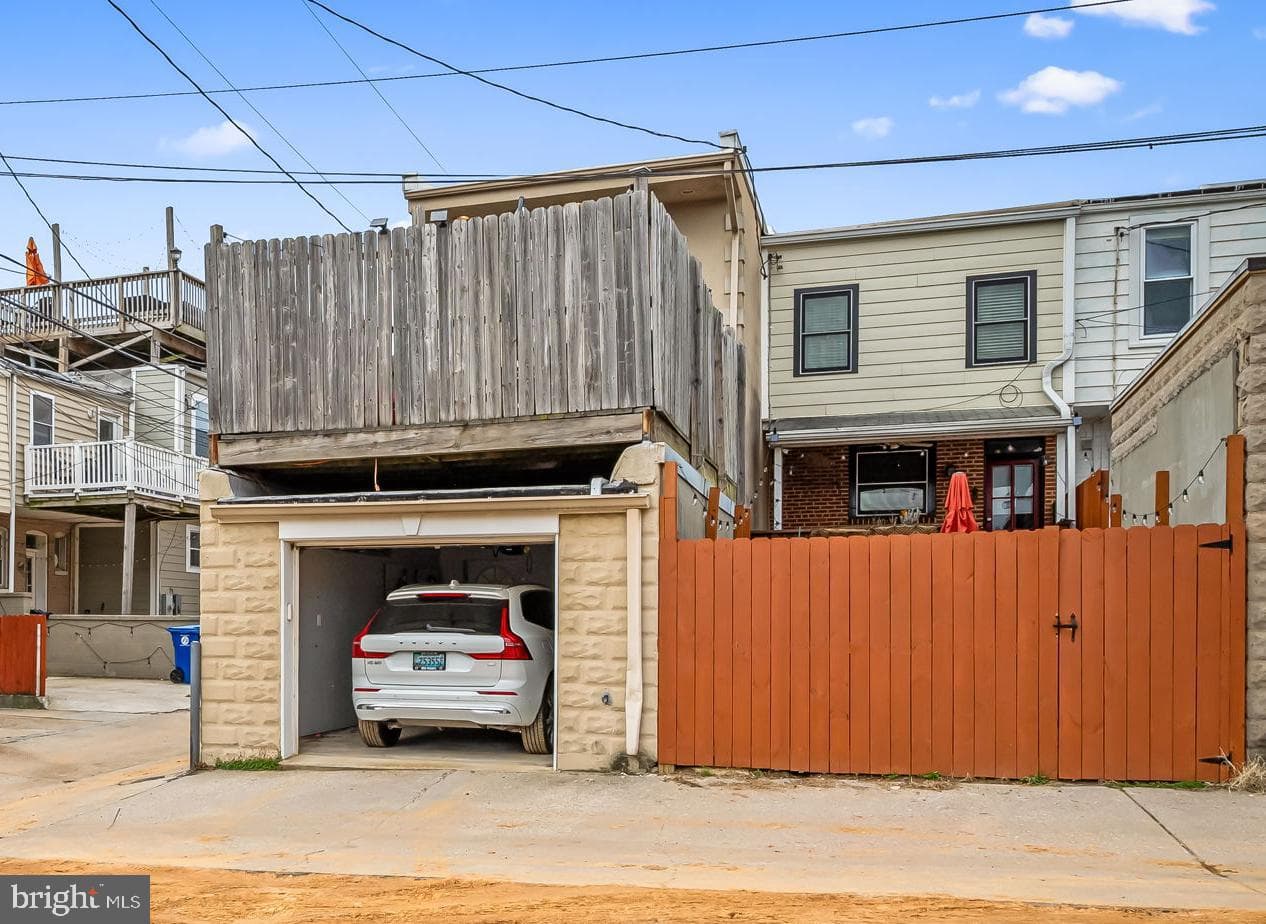 719 S Eaton Street photo 41