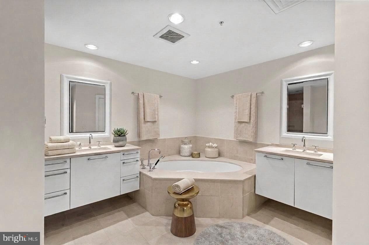 801 Key Highway #442 photo 14