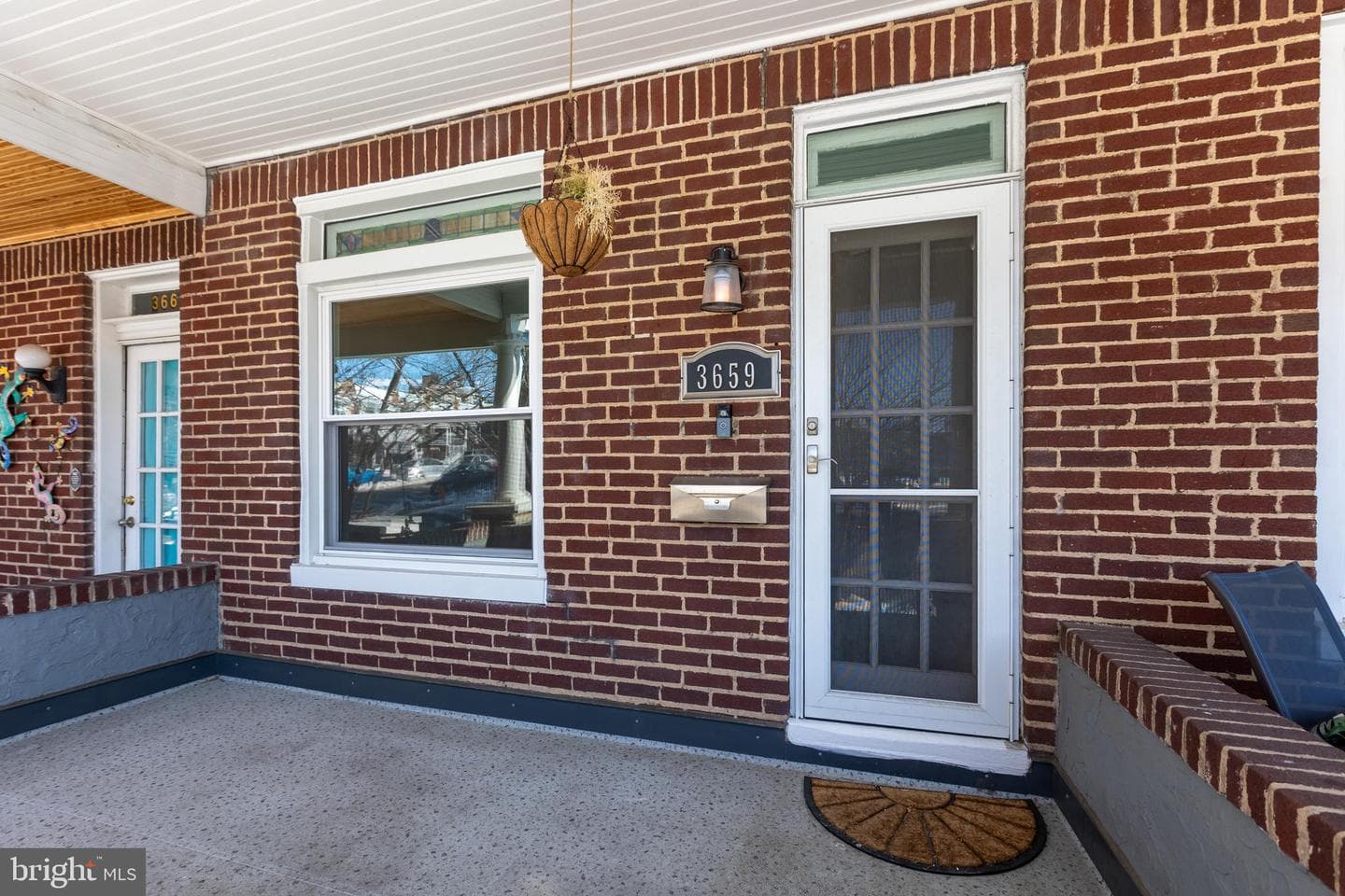 3659 Chestnut Avenue photo 2