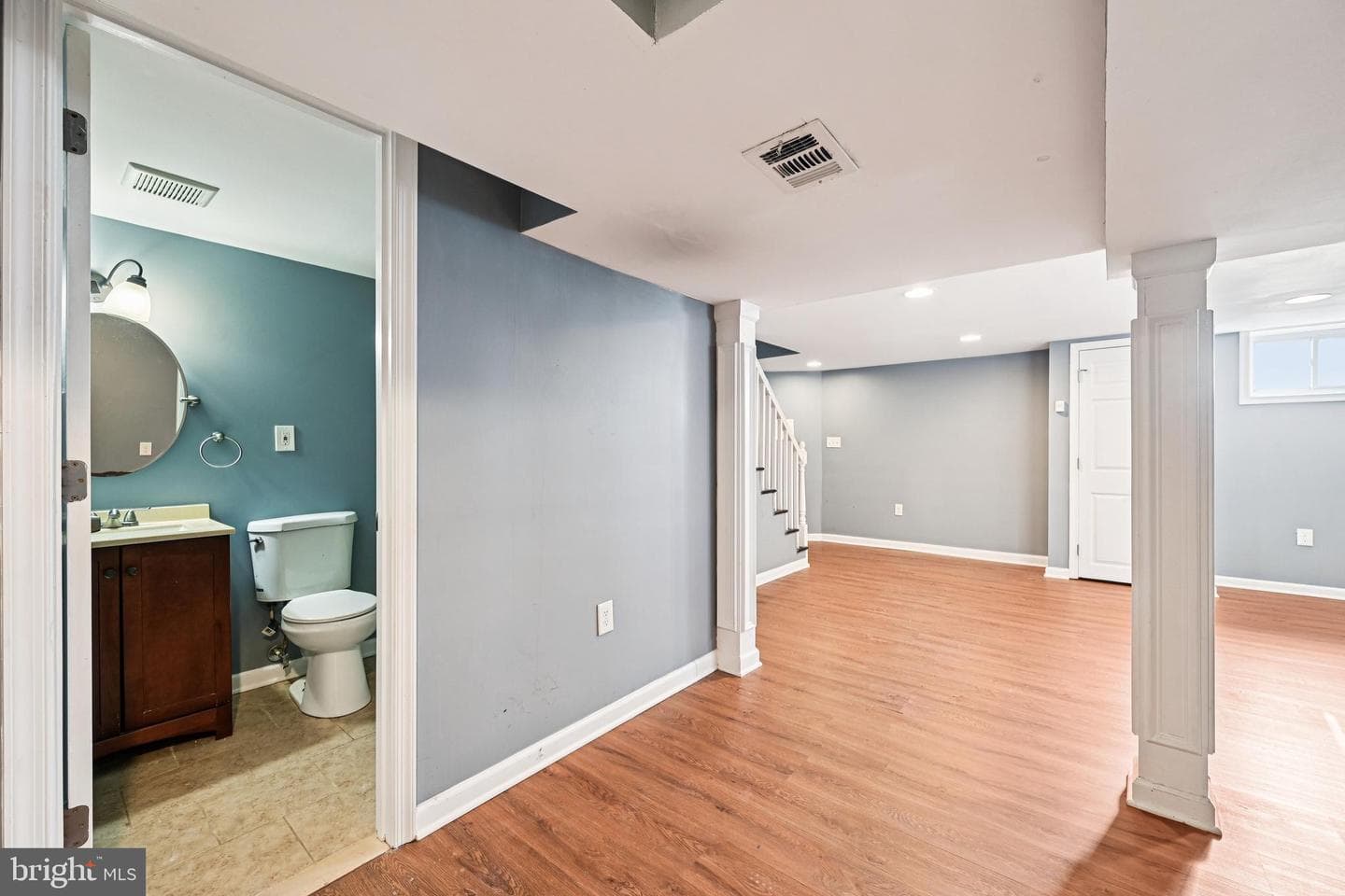 1215 Cooks Lane photo 4