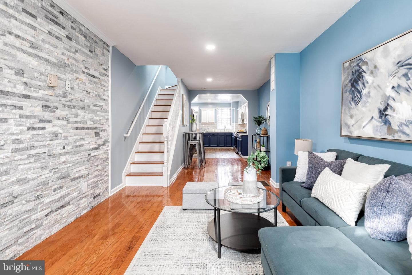 112 N Decker Avenue photo 3