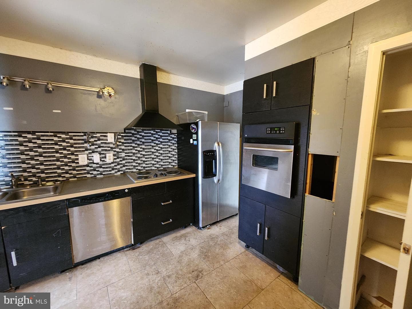 6606 Park Heights Avenue #811 photo 19