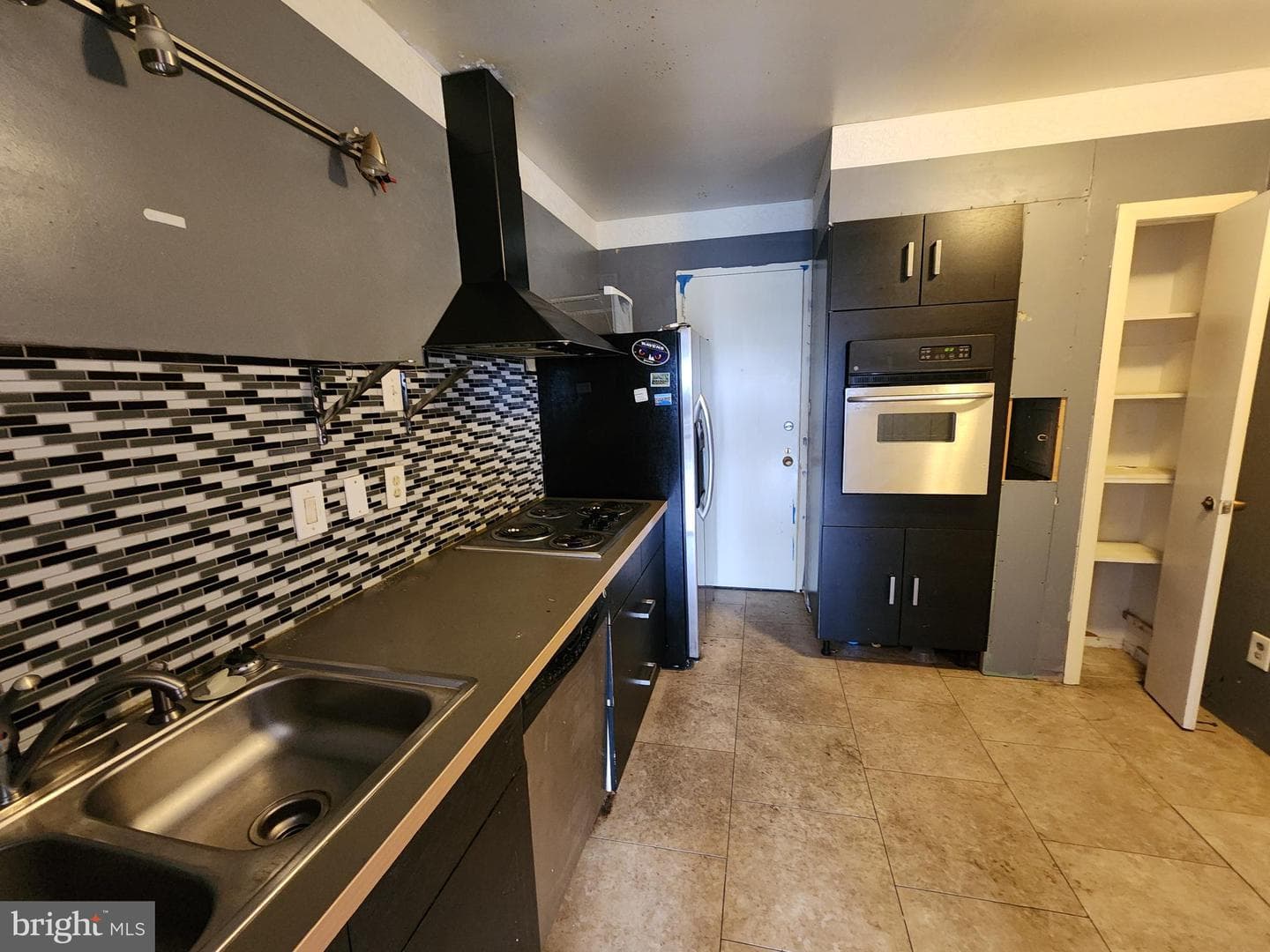 6606 Park Heights Avenue #811 photo 24