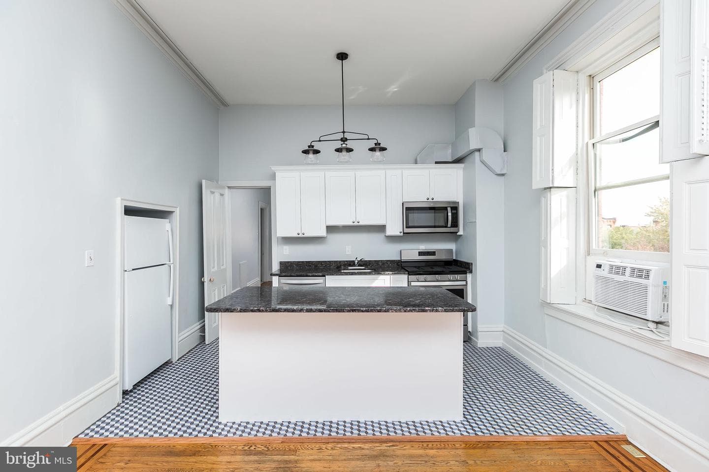 1700 Park photo 34
