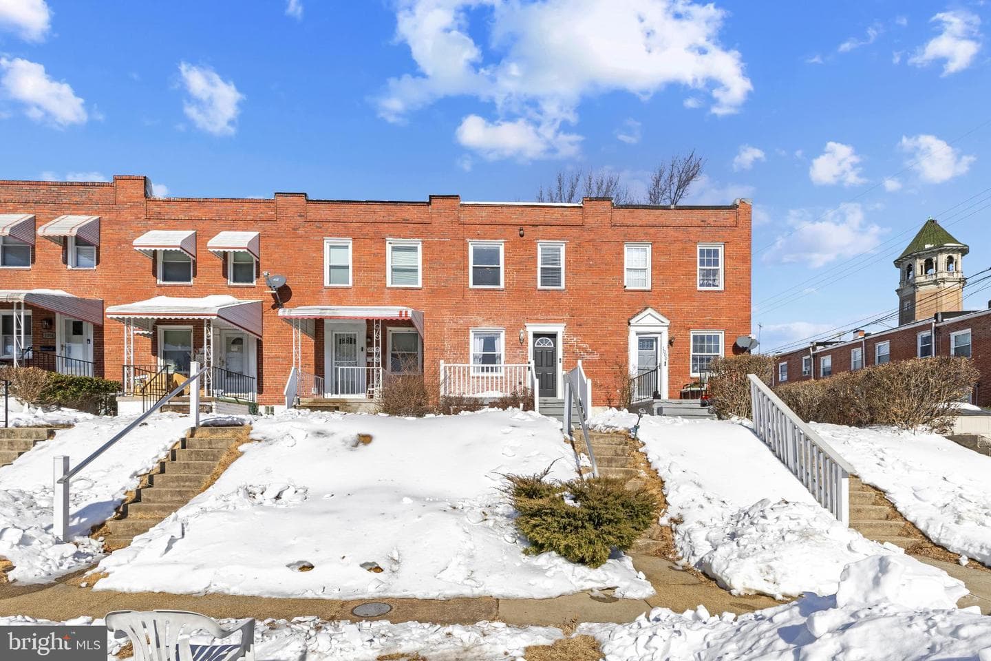 1002 W 43rd Street photo 1