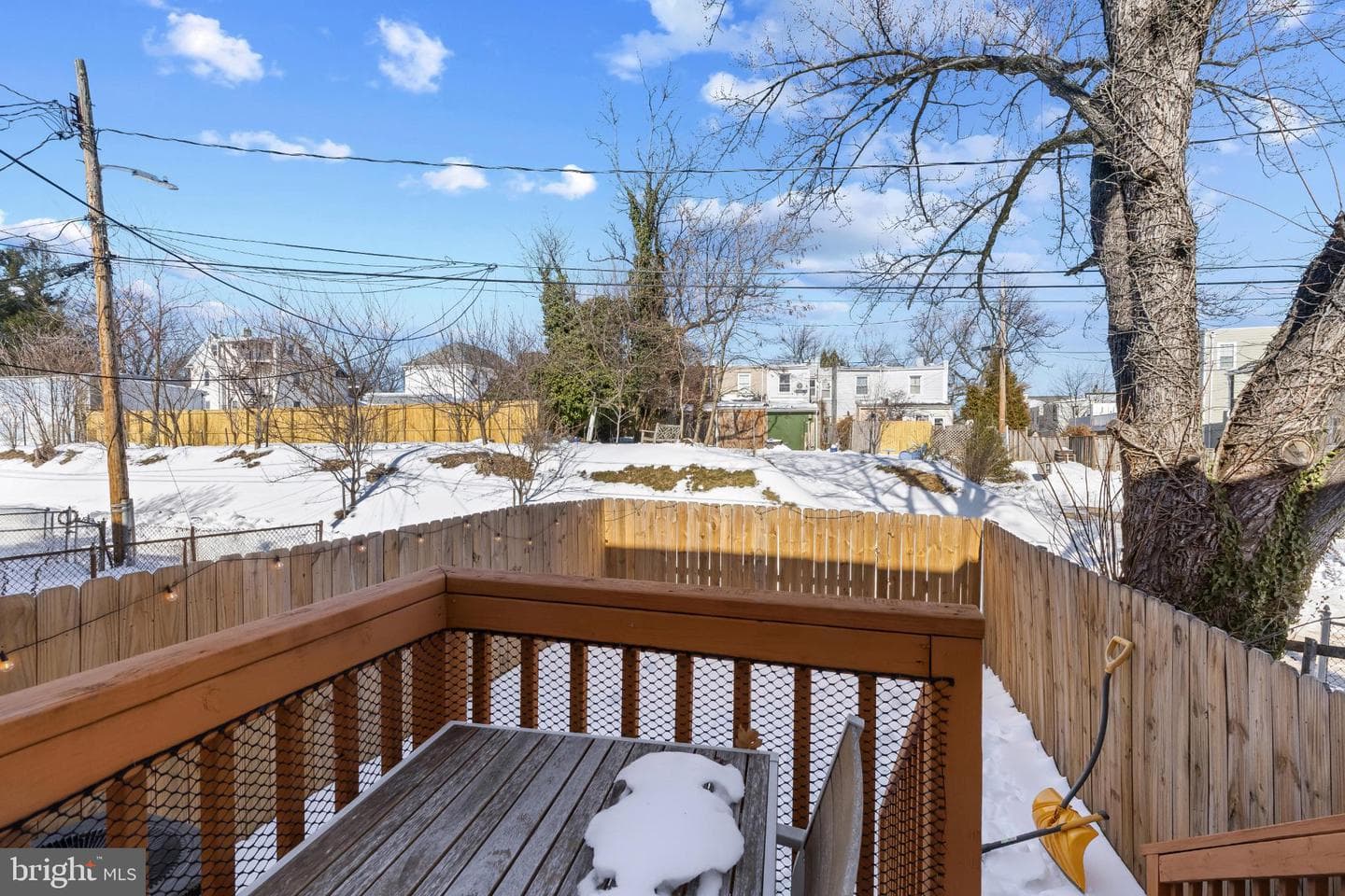 1002 W 43rd Street photo 22