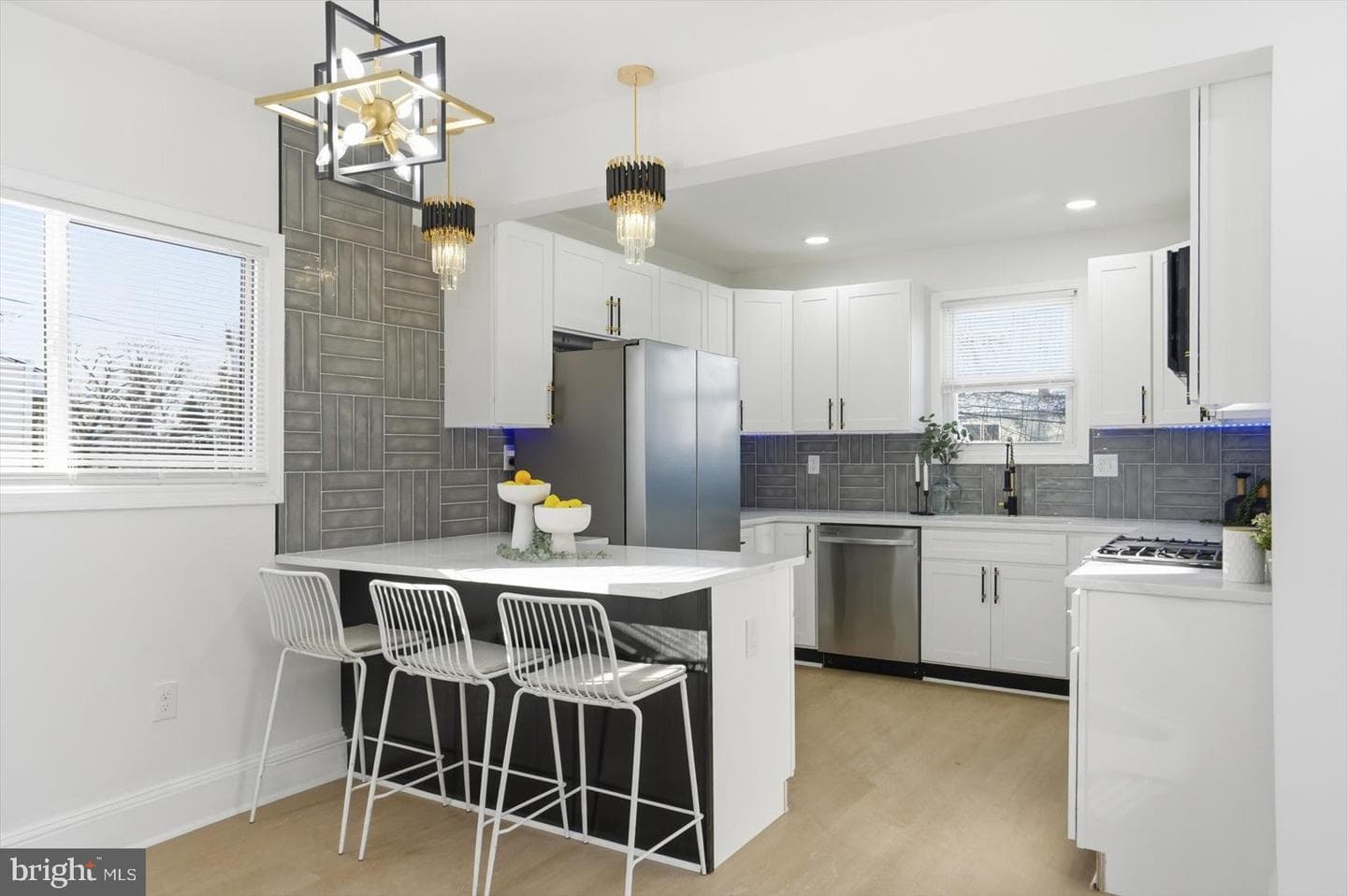 2912 Dupont Avenue photo 12