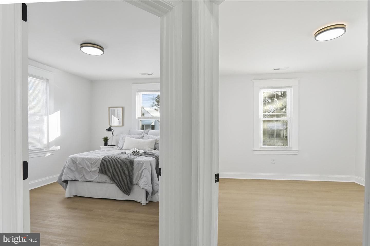 2912 Dupont Avenue photo 26