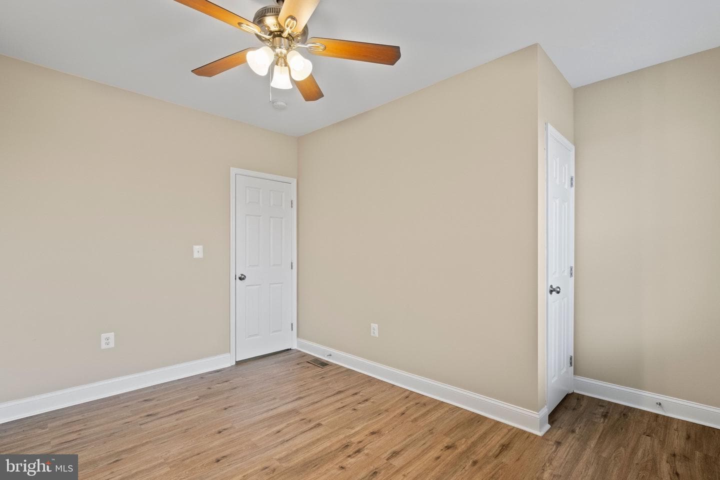 2712 Ashland Avenue photo 10