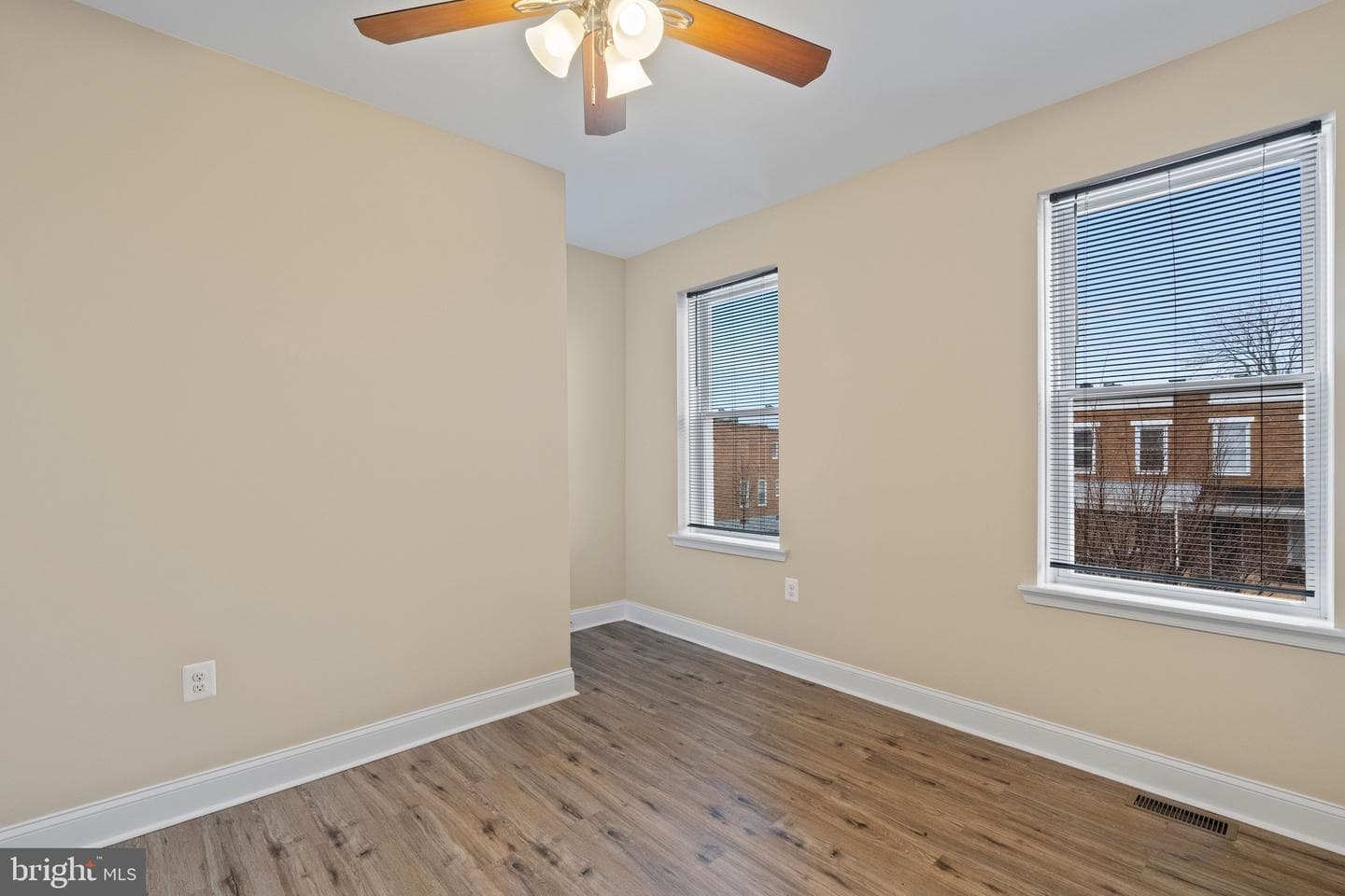 2712 Ashland Avenue photo 9