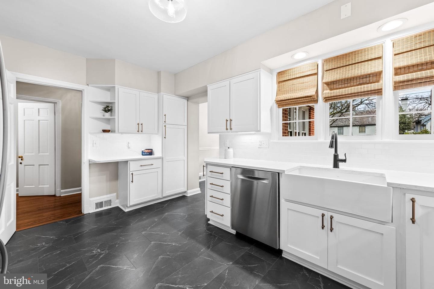 103 Saint Dunstans Road photo 17