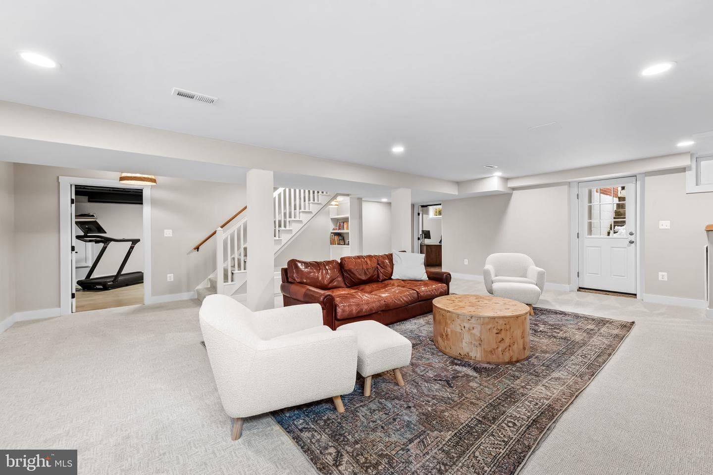 103 Saint Dunstans Road photo 40