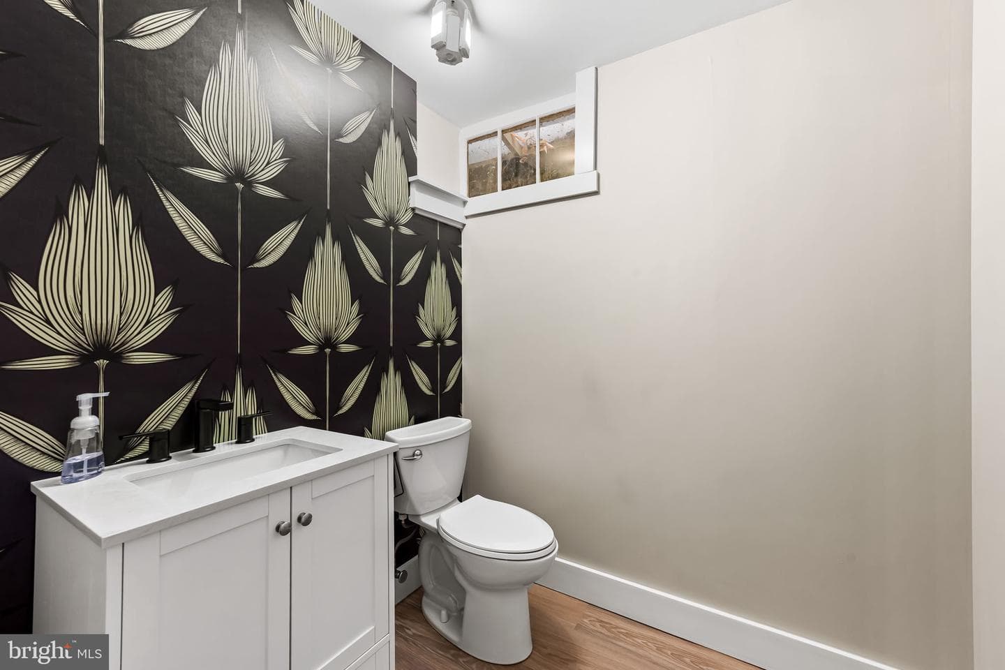 103 Saint Dunstans Road photo 46