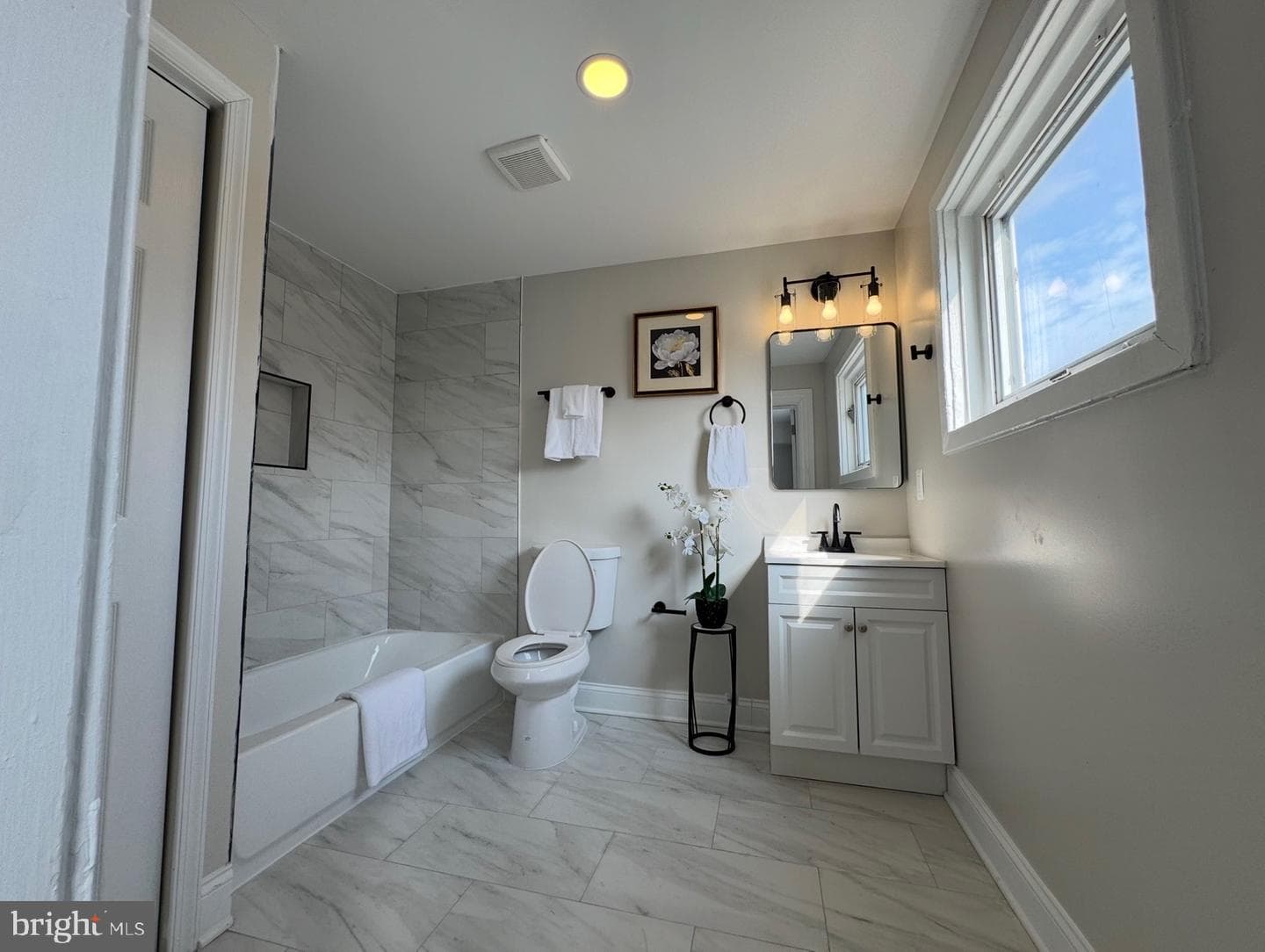 3110 Hamilton Avenue photo 14
