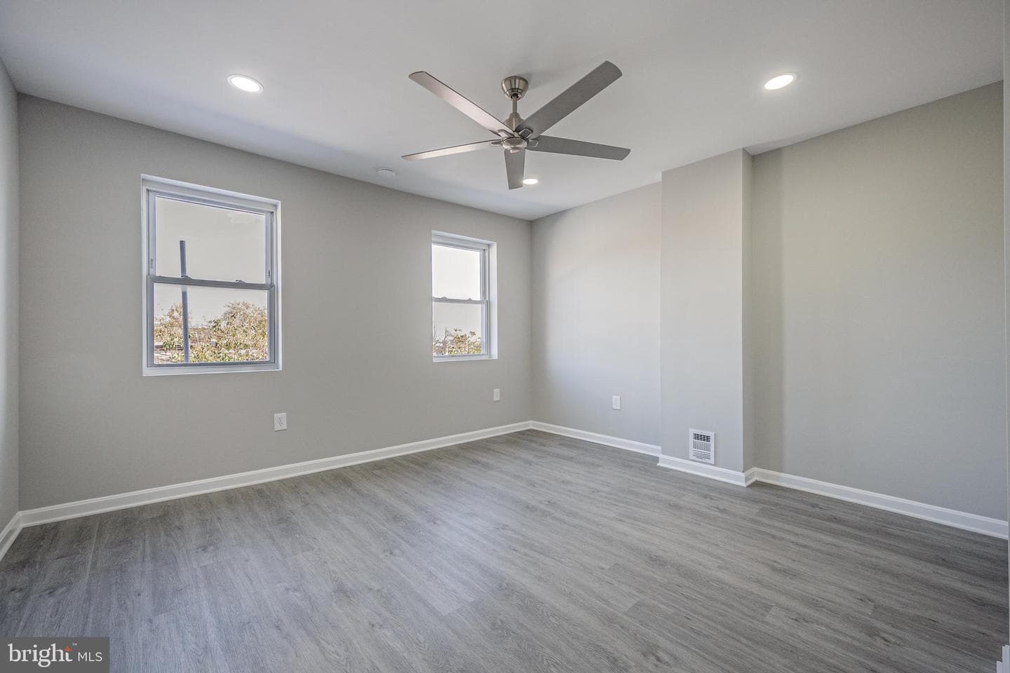 1823 N Caroline Street photo 14