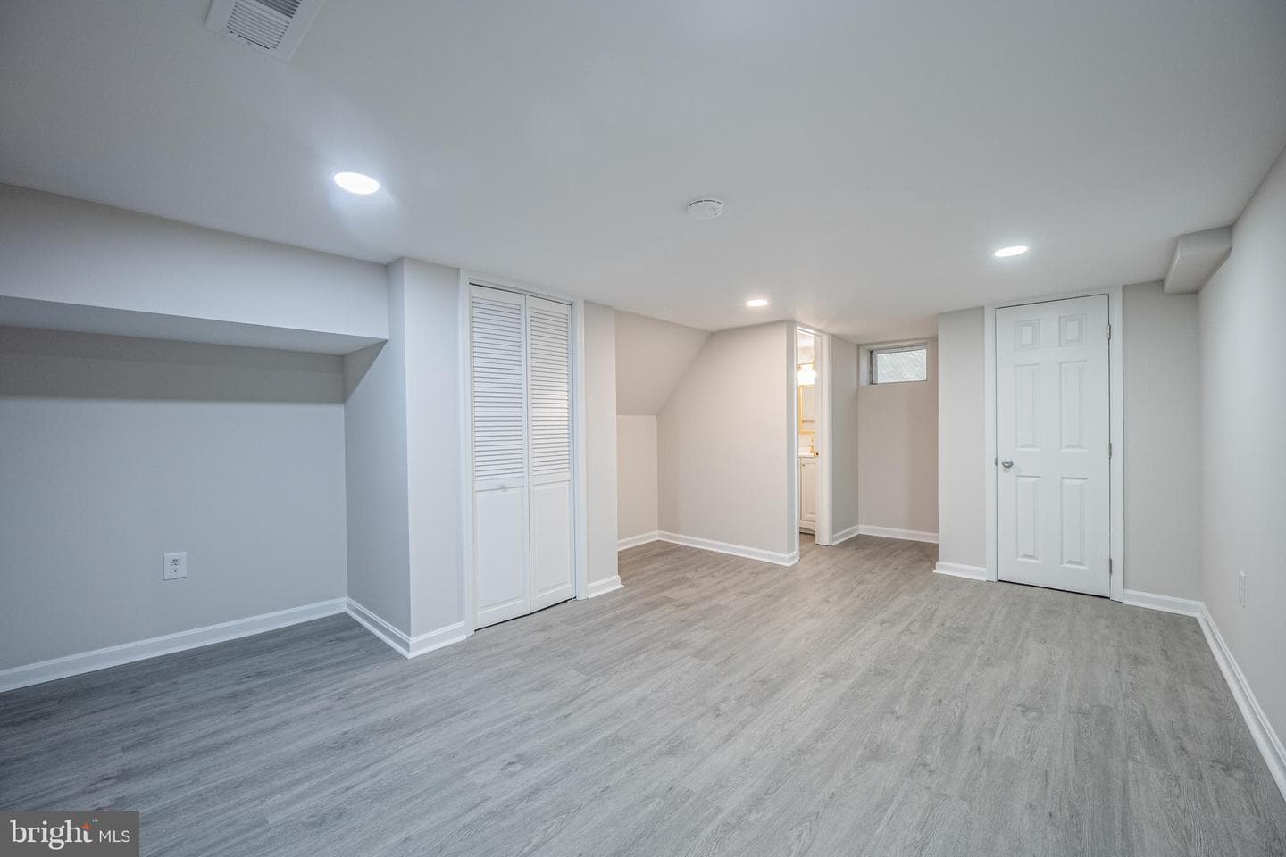 1823 N Caroline Street photo 17