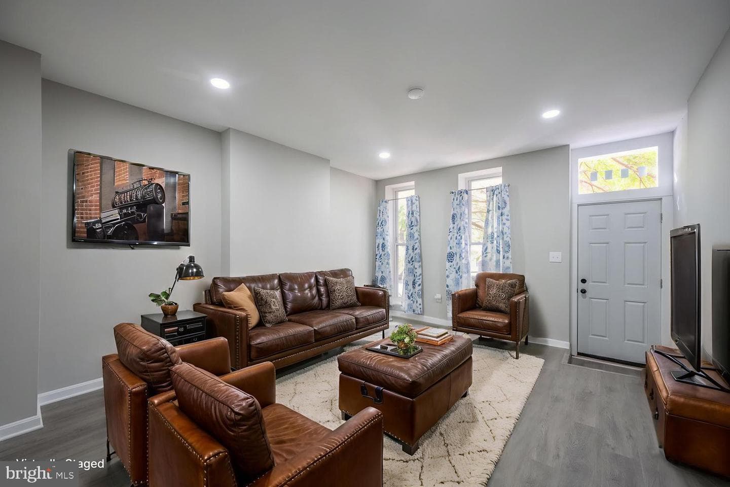 1823 N Caroline Street photo 5