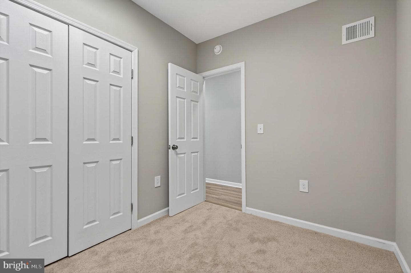 2822 Harlem Avenue photo 19