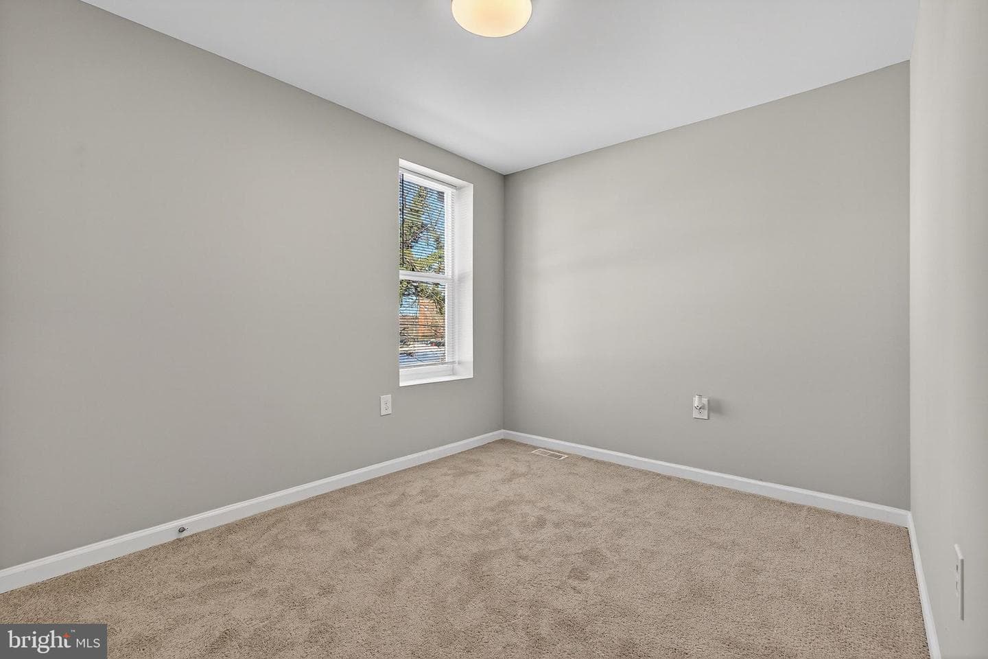 2822 Harlem Avenue photo 22