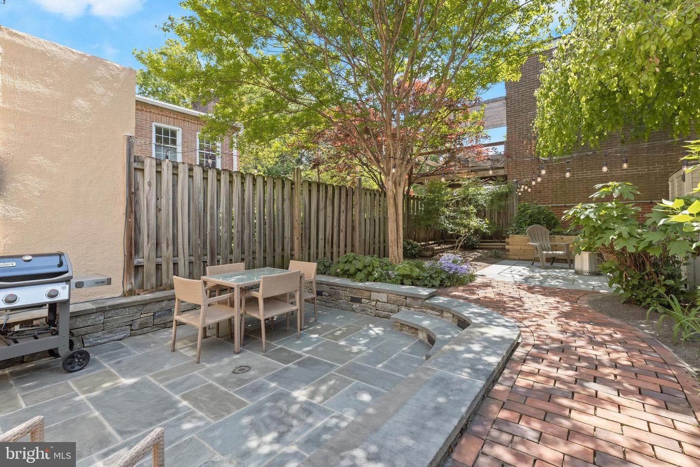 133 W Lee Street photo 35
