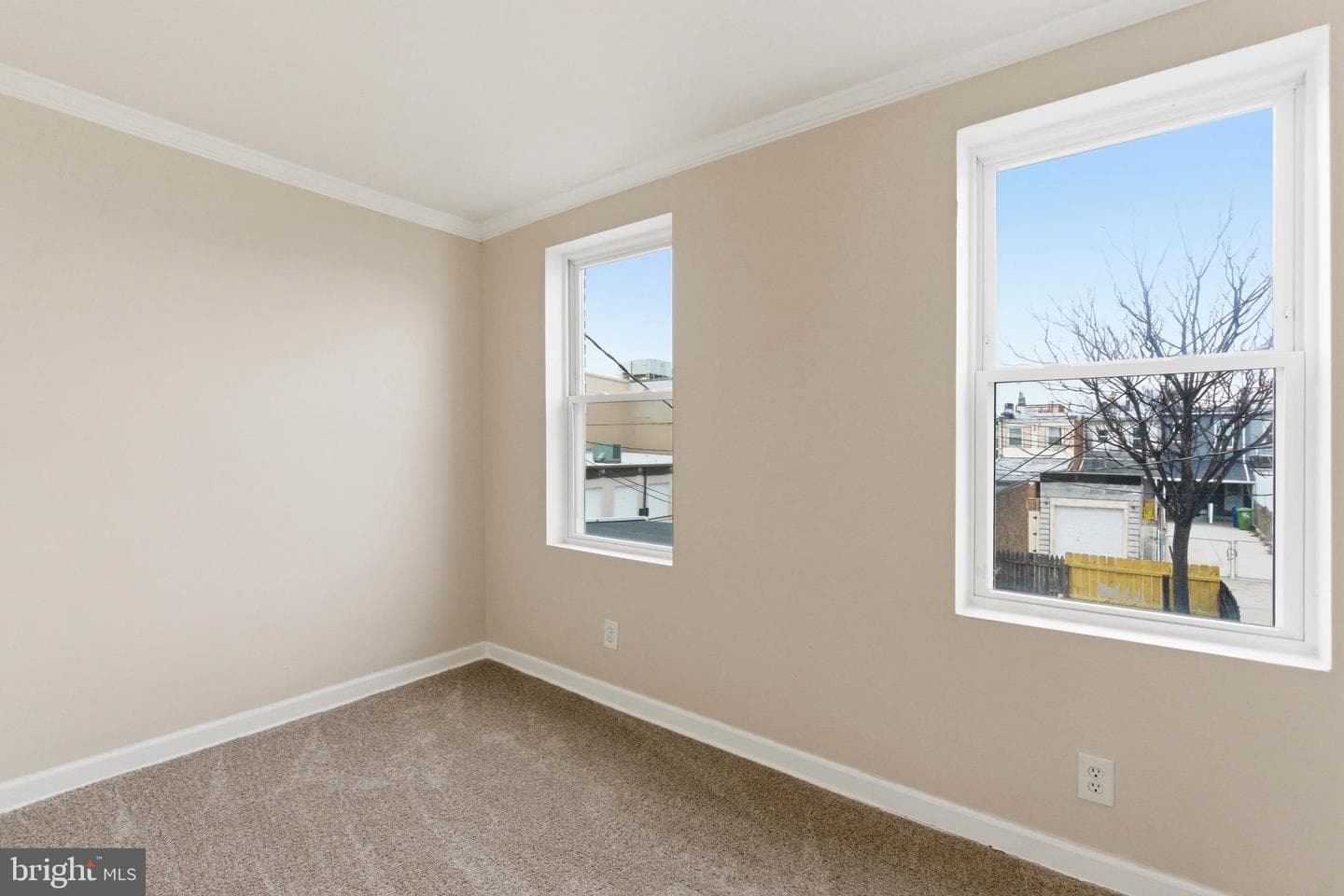 224 S Haven Street photo 12