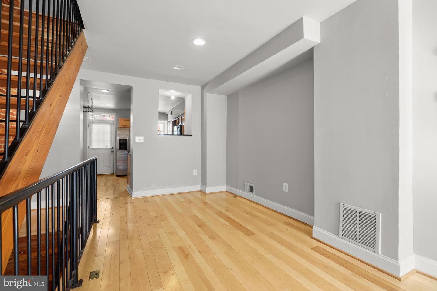 1012 W Lombard Street photo 12